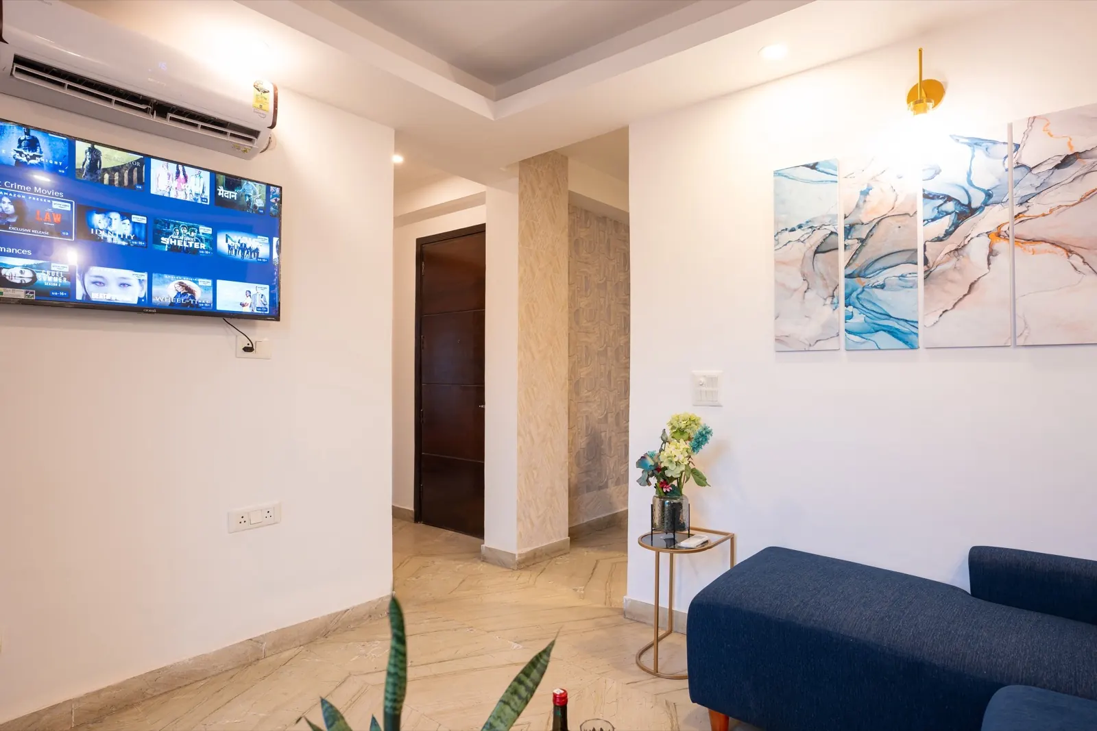 Kalkaji — 2BHK — Living Area, photo 2 of 25